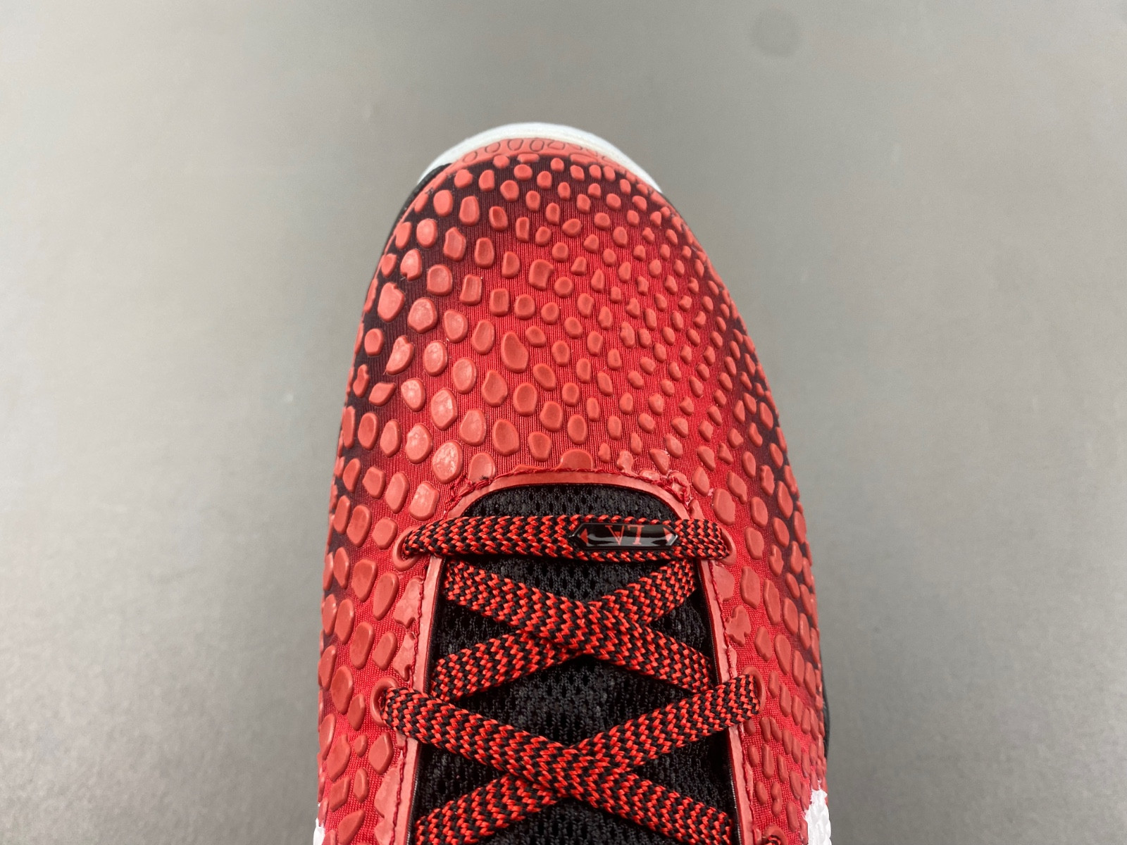 kobe 6 protro challenge red/black-white dh9888-600