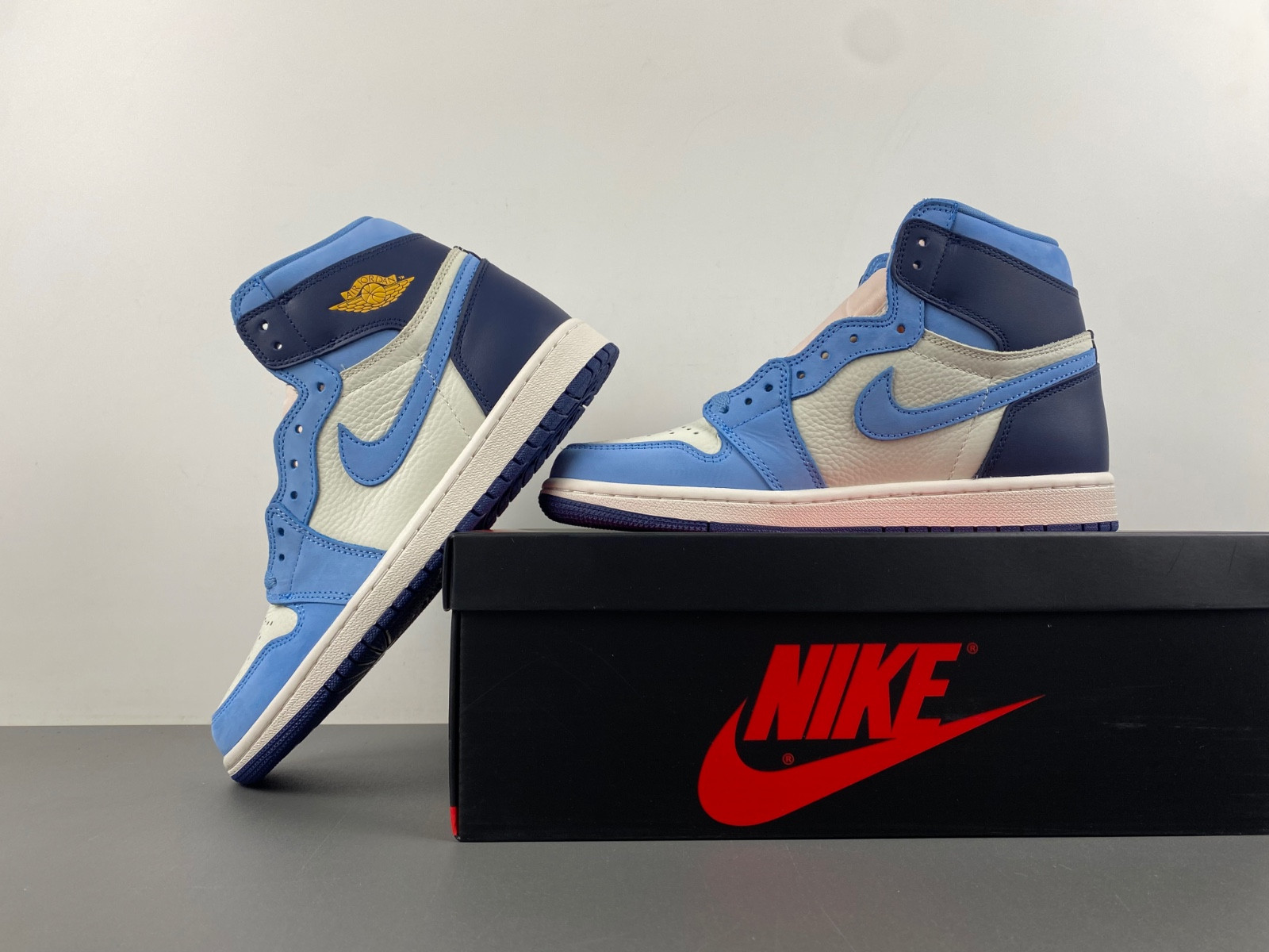 air jordan 1 high og first in flight fd2596-400