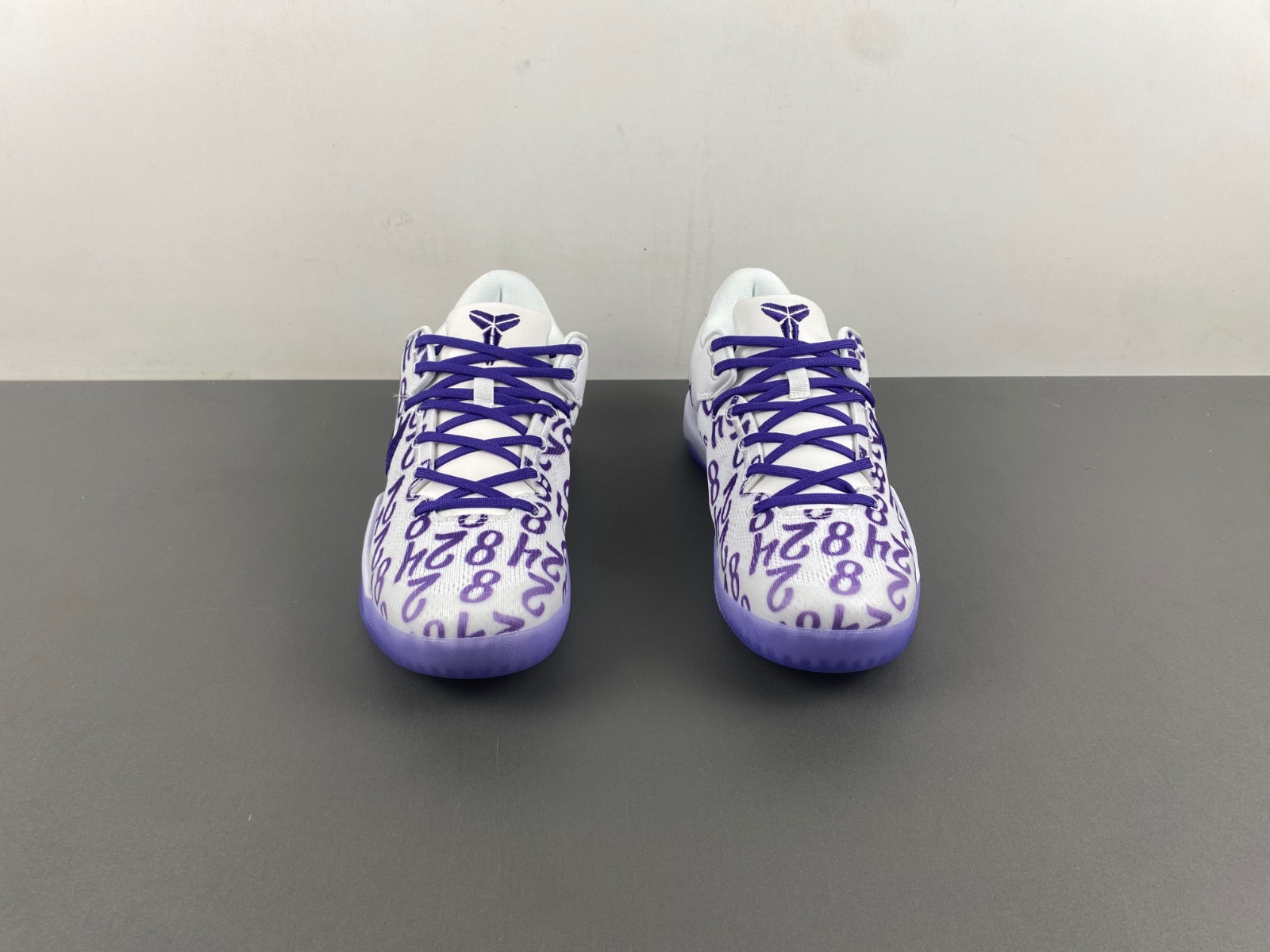 nike kobe 8 protro "white/court purple" fq3549-100