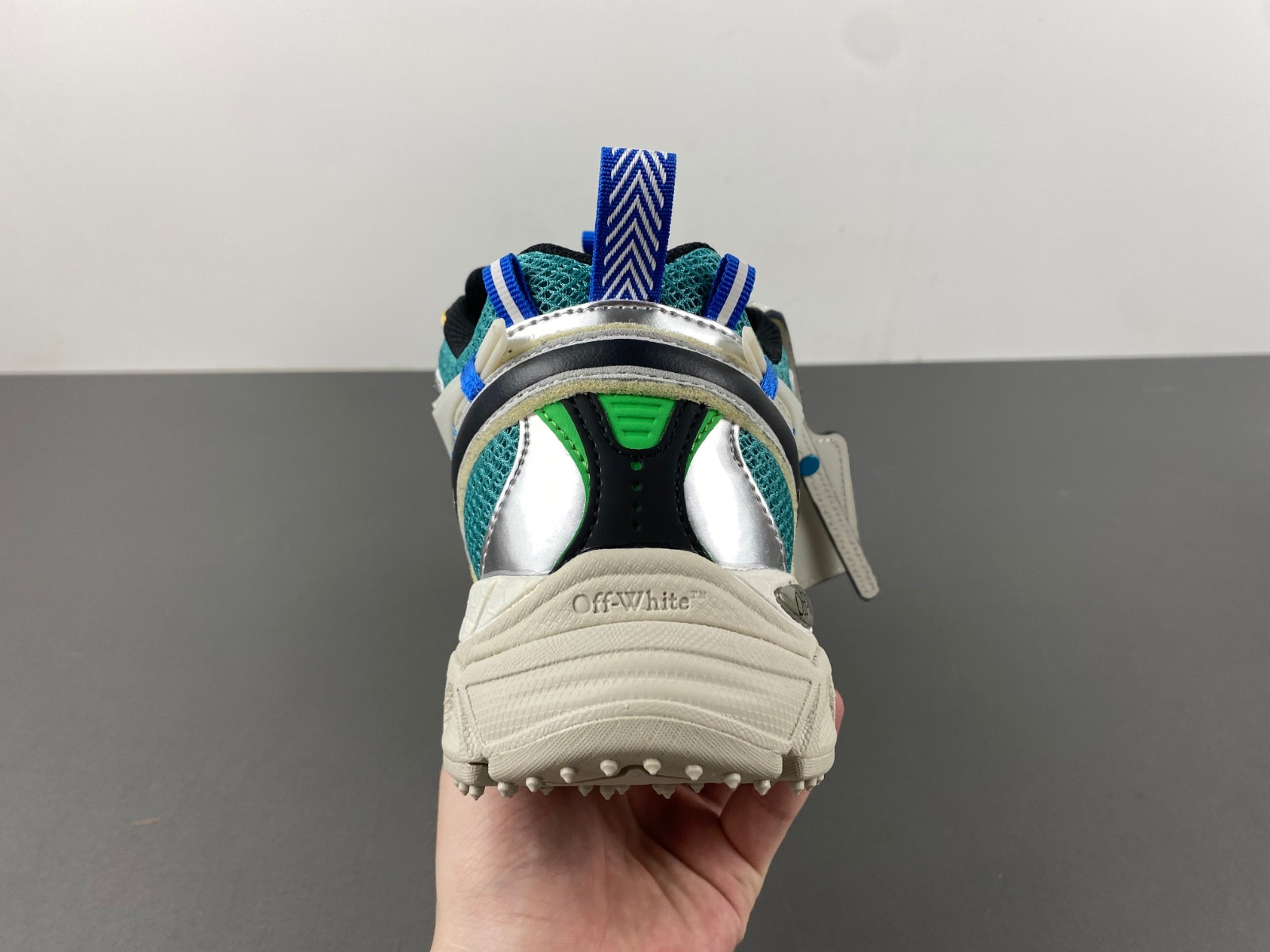 owt ow be right back sneakers