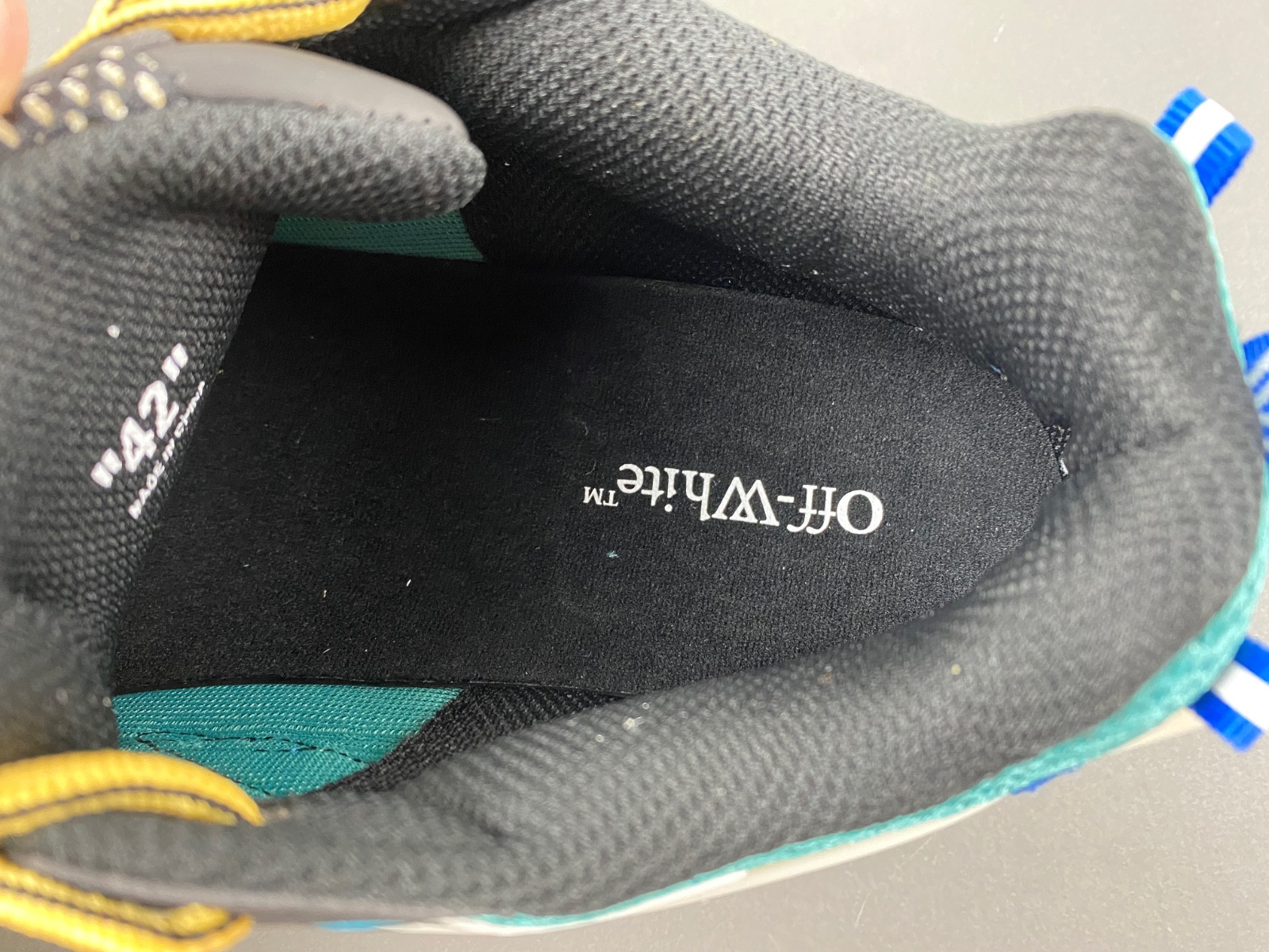 owt ow be right back sneakers