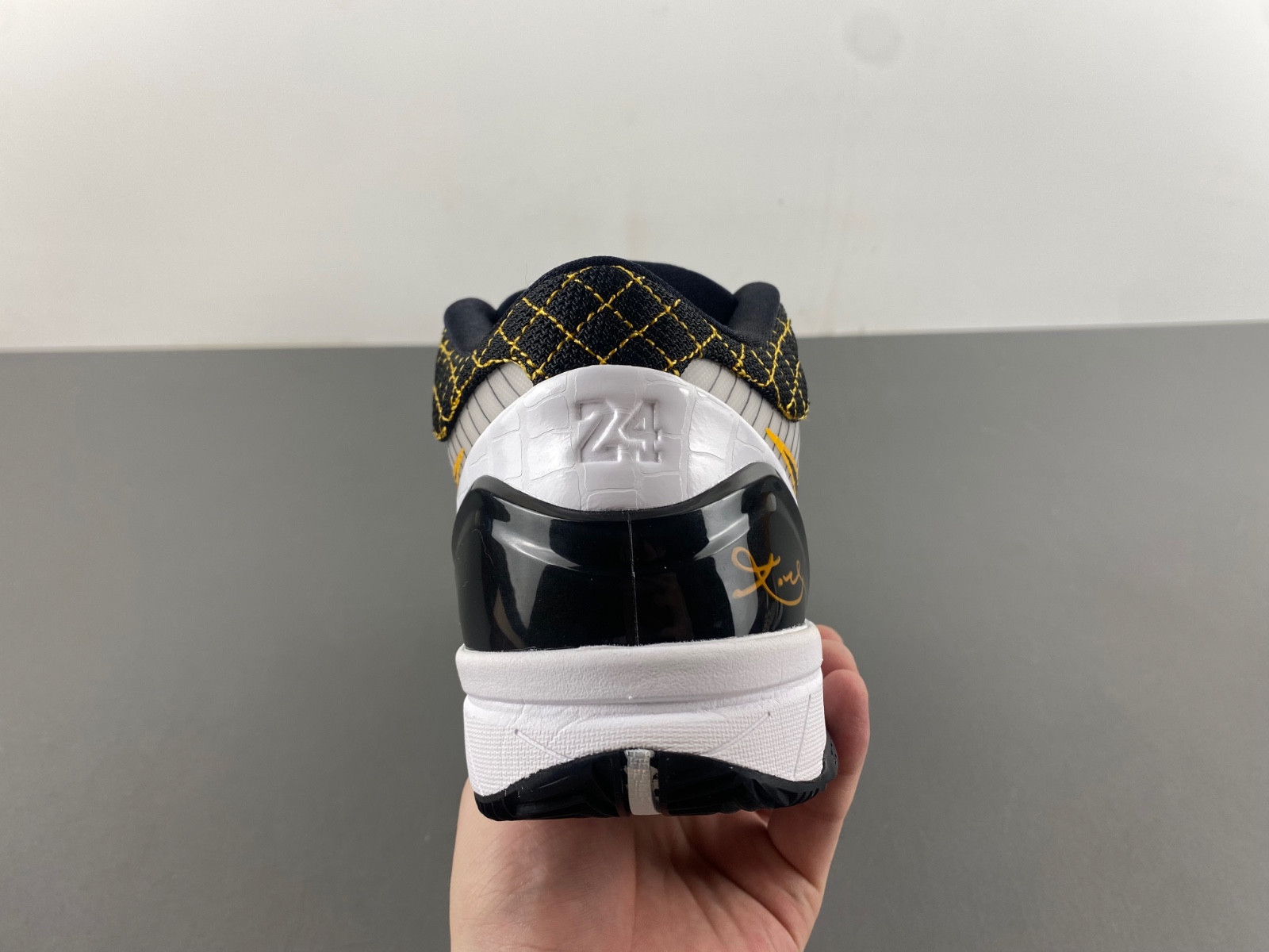 nike zoom kobe 4 protro 