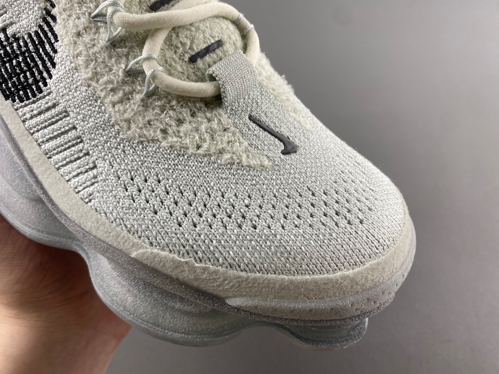 nike air max scorpion flyknit se "light silver" fq2694-001