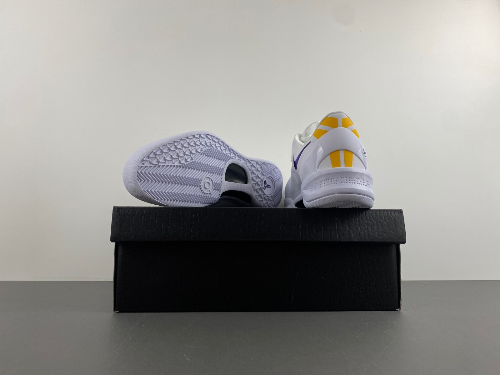 nike kobe 8 protro lakers home hf9550-100