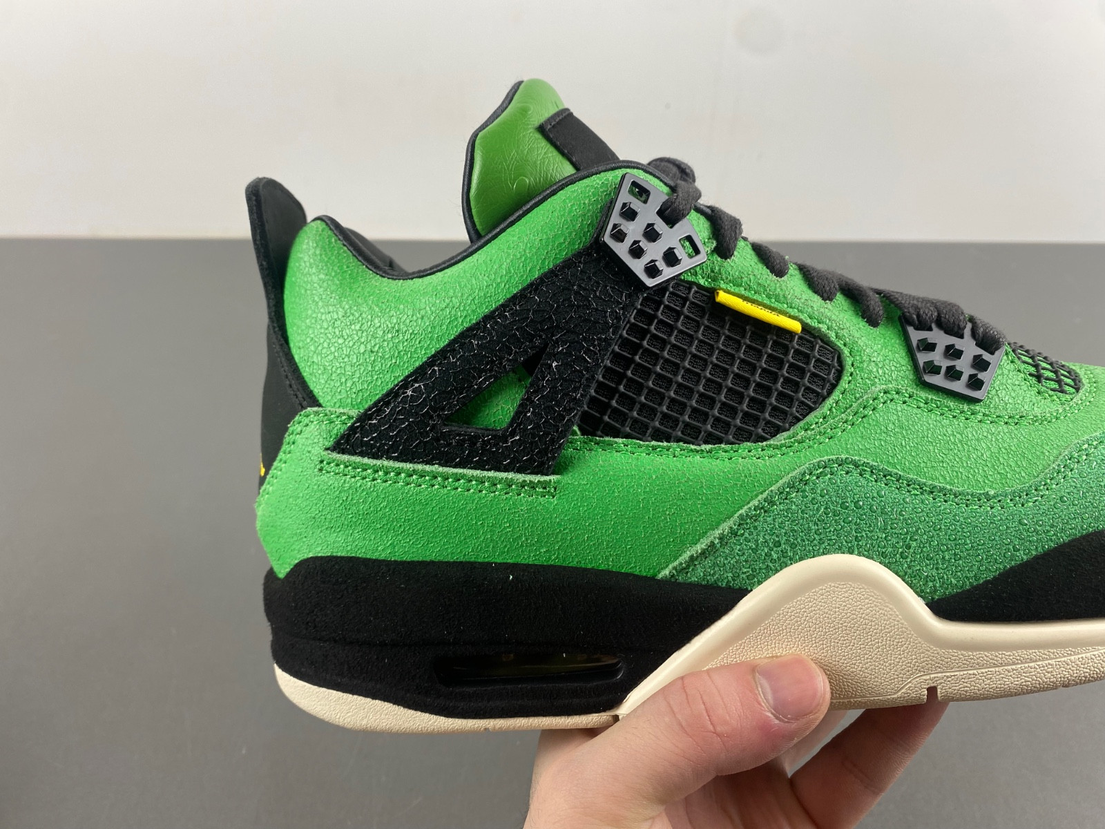 air jordan 4 “manila”