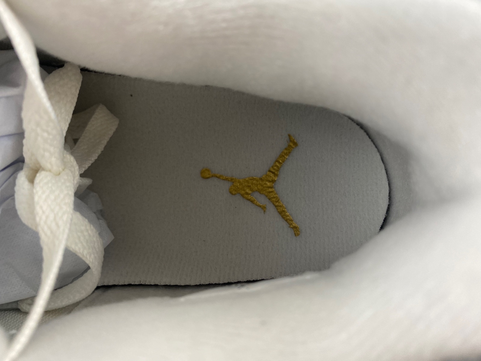 air jordan 4 sail aq9129-170