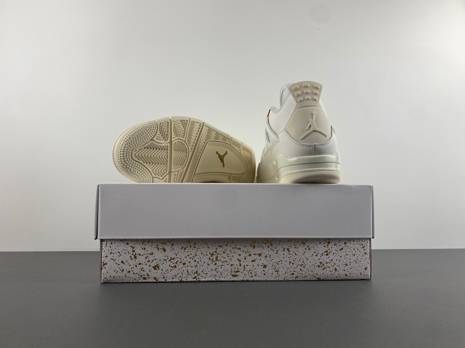 air jordan 4 sail aq9129-170