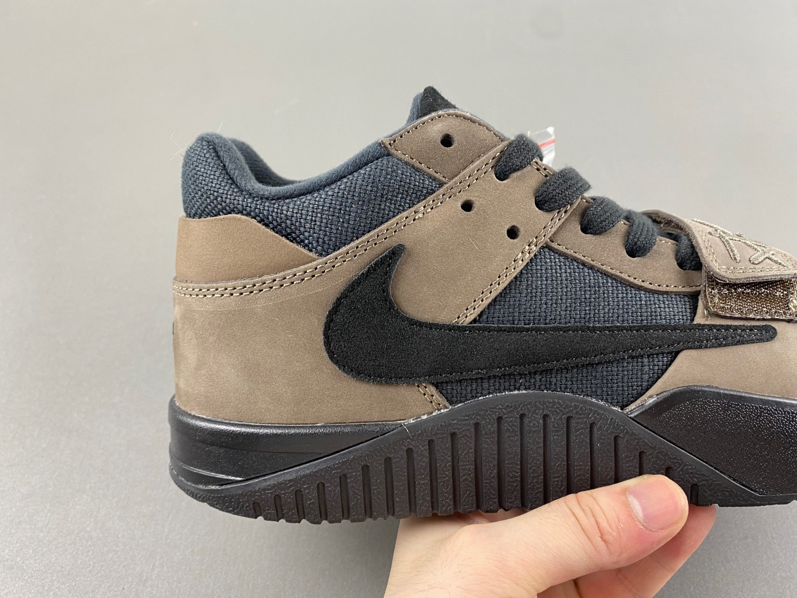 travis scott x jordan jumpman jack tr “dark mocha” fz8117-201