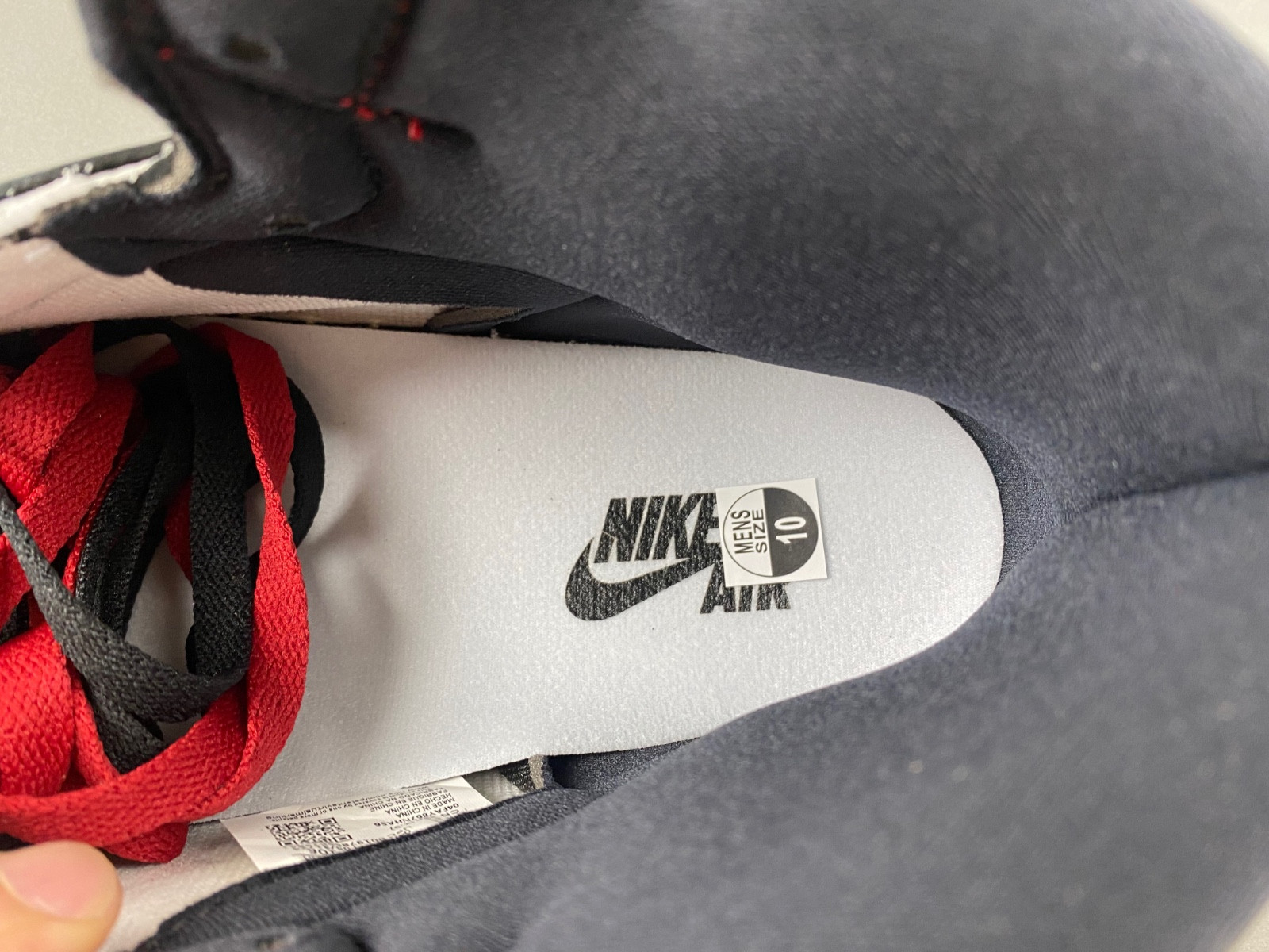 air jordan 1 high og black toe reimagined dz5485-106