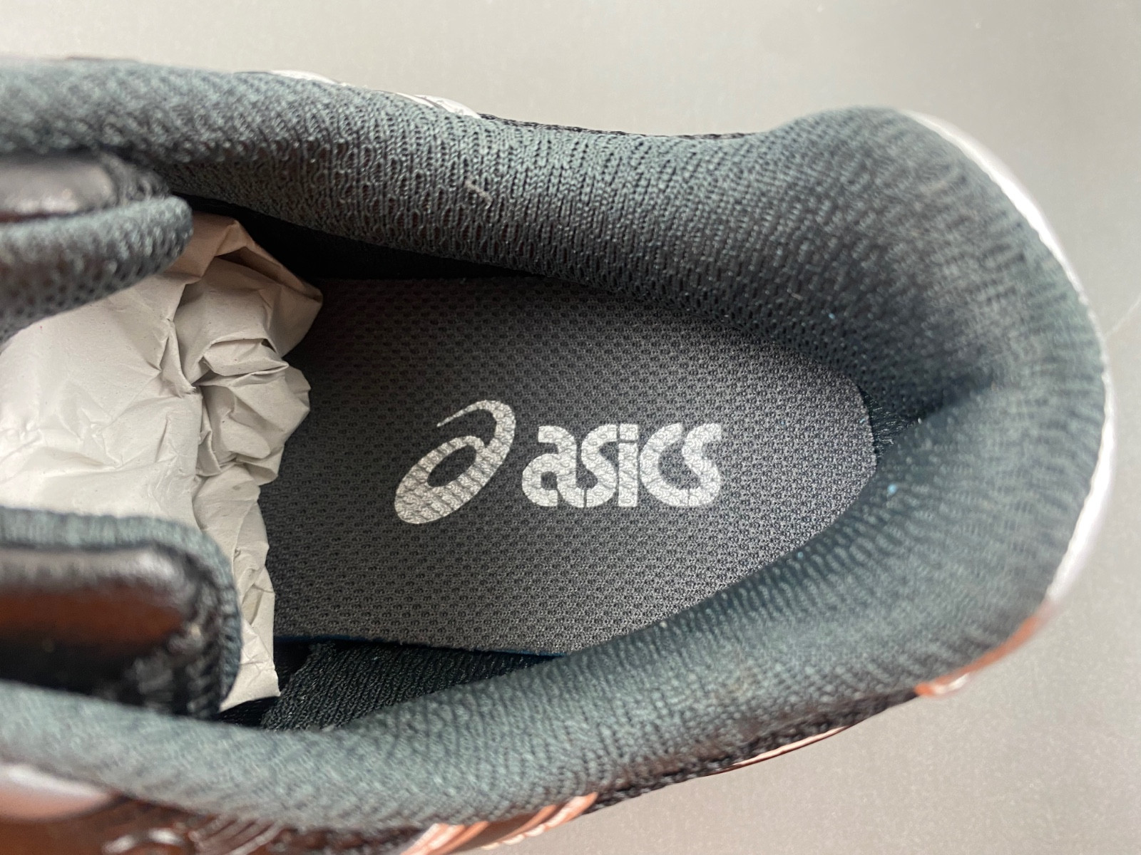 As*ic*s gel-kahana tr v4 carbon black 1203a497-001