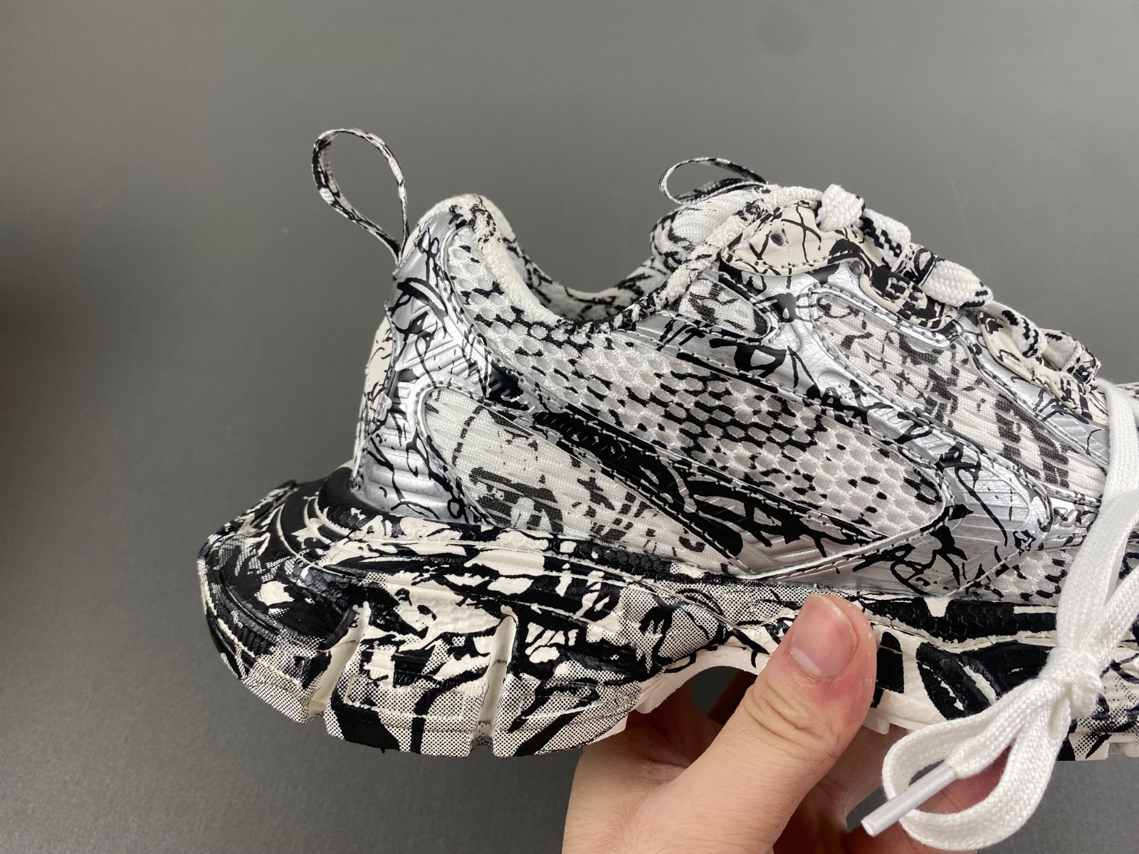 Ba*len*cia*ga 3xl extreme graffiti sneaker in white/black