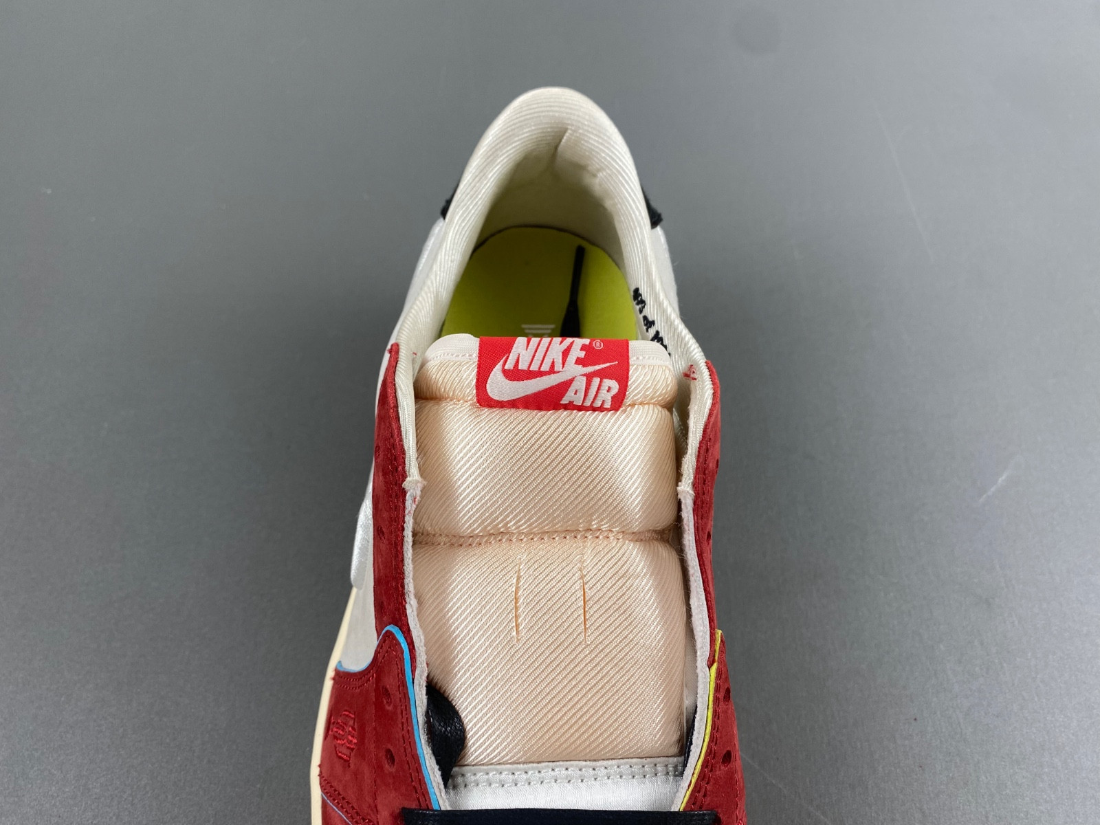 trophy room x air jordan 1 low og home hv6157-100