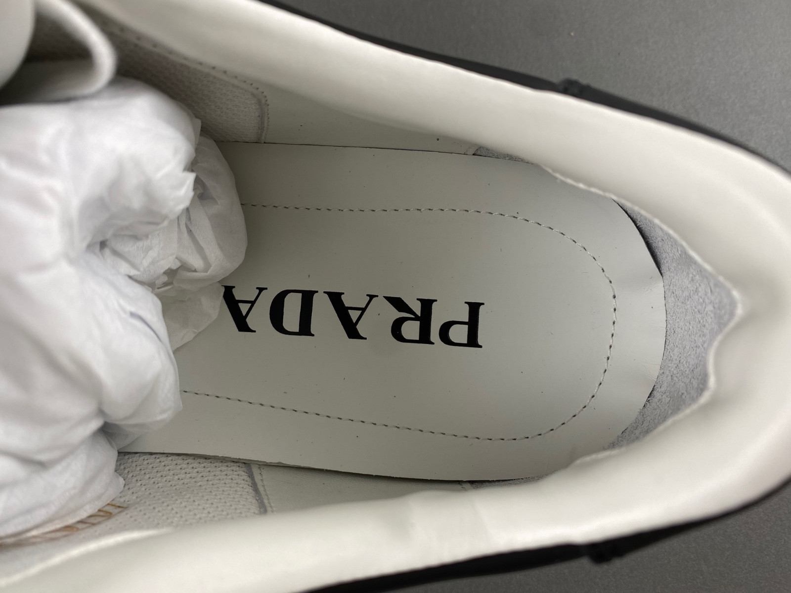 pra sneaker