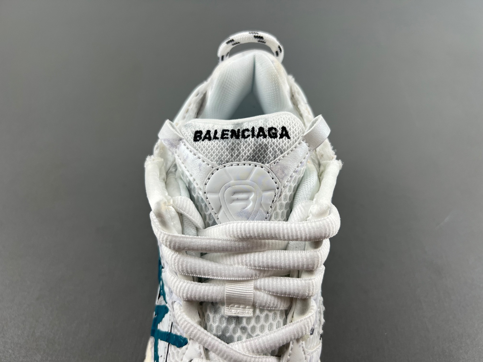 Ba*len*cia*ga runner graffiti sneaker in white/blue