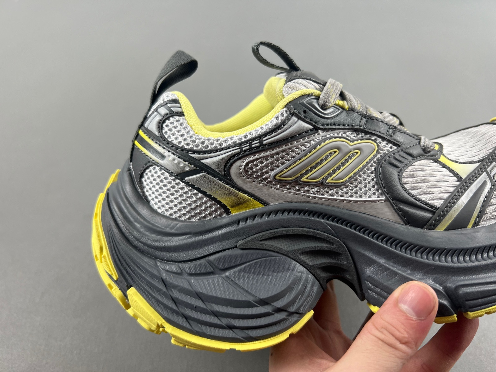 Ba*len*cia*ga 10xl sneaker in grey/yellow