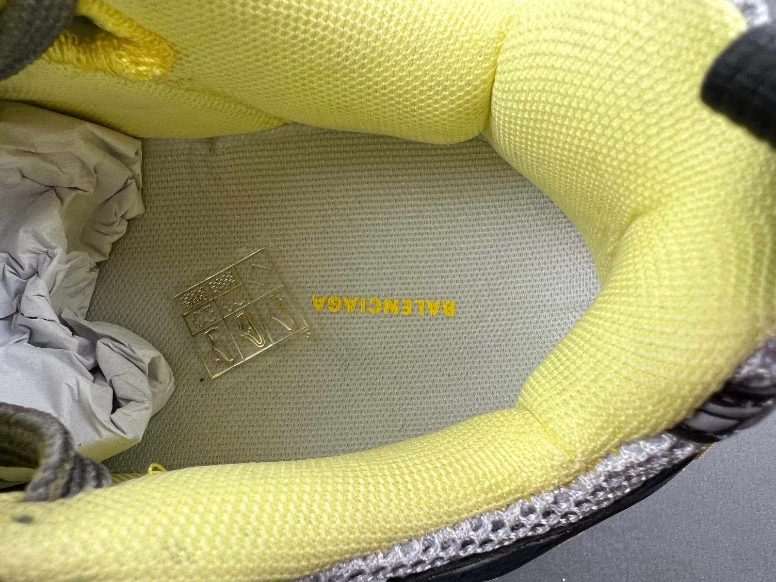 Ba*len*cia*ga 10xl sneaker in grey/yellow