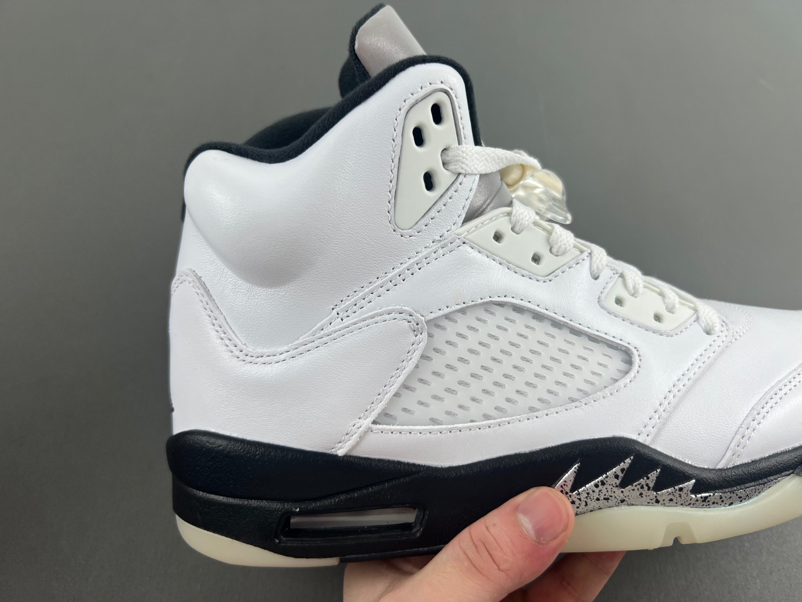 air jordan 5 white black dd0587-110
