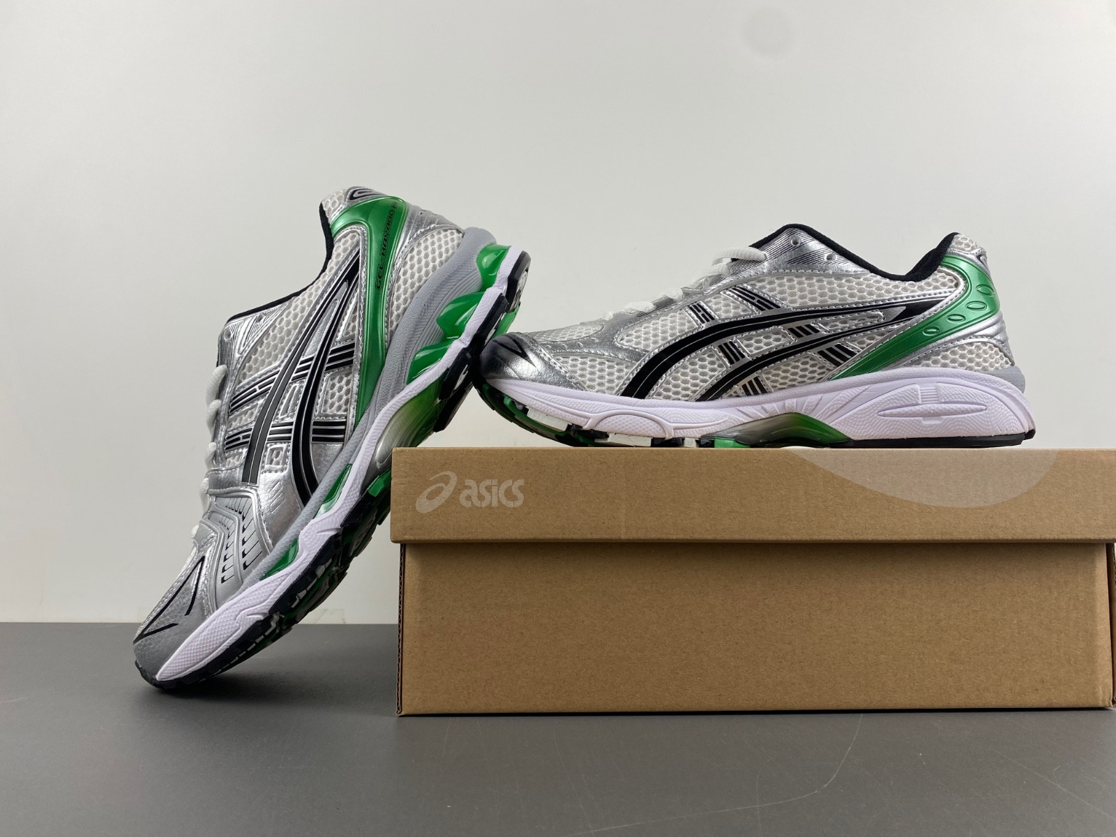 As*ic*s gel-kayano 14 white/malachite green 1201a019-110