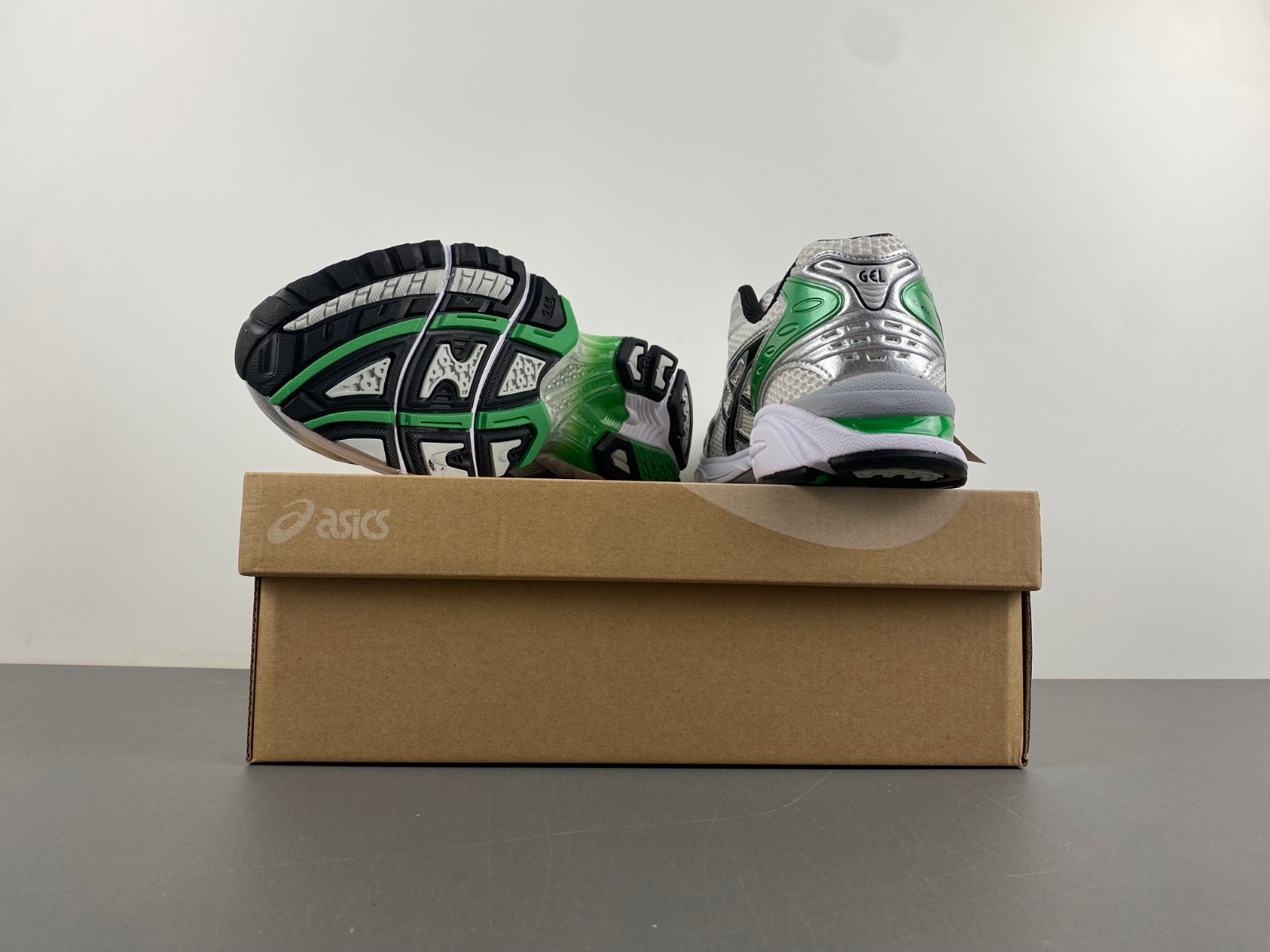 As*ic*s gel-kayano 14 white/malachite green 1201a019-110