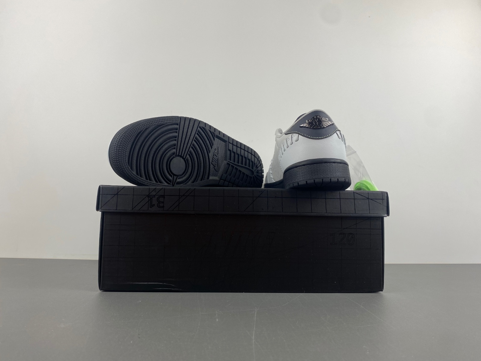 air jordan 1 low method of make "black cat" hm3689-001