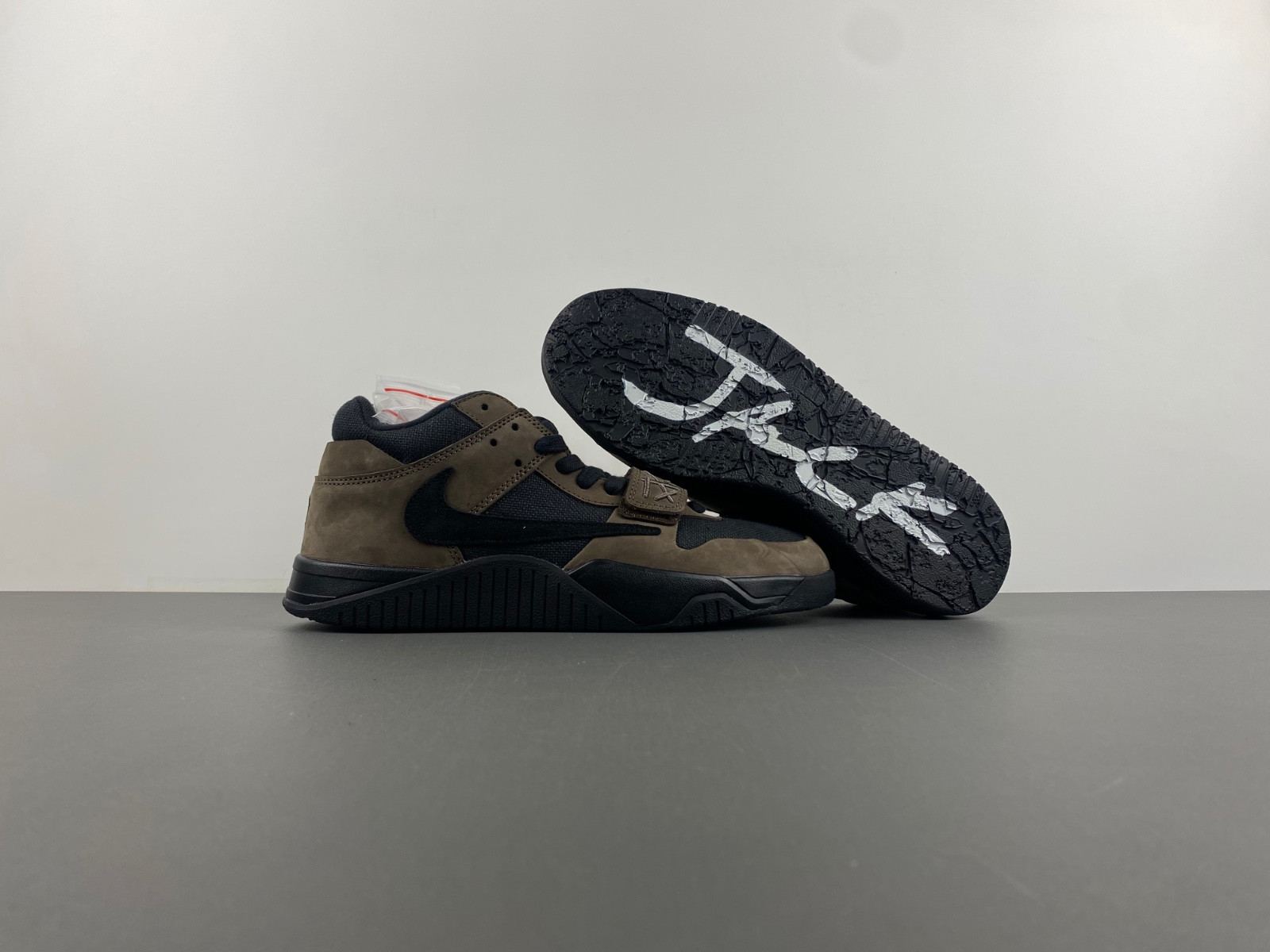 jordan jumpman jack tr trainer taupe haze fz8117-204