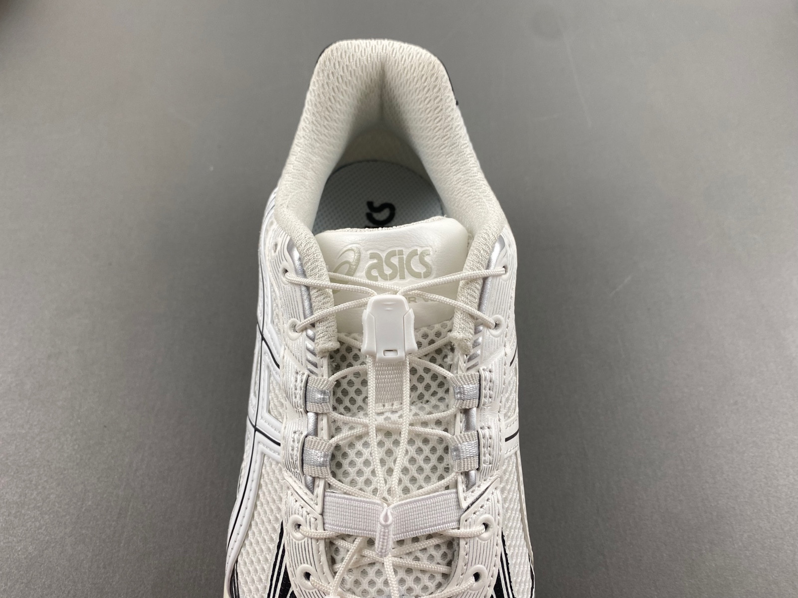 As*ic*s gel-kahana tr v4 