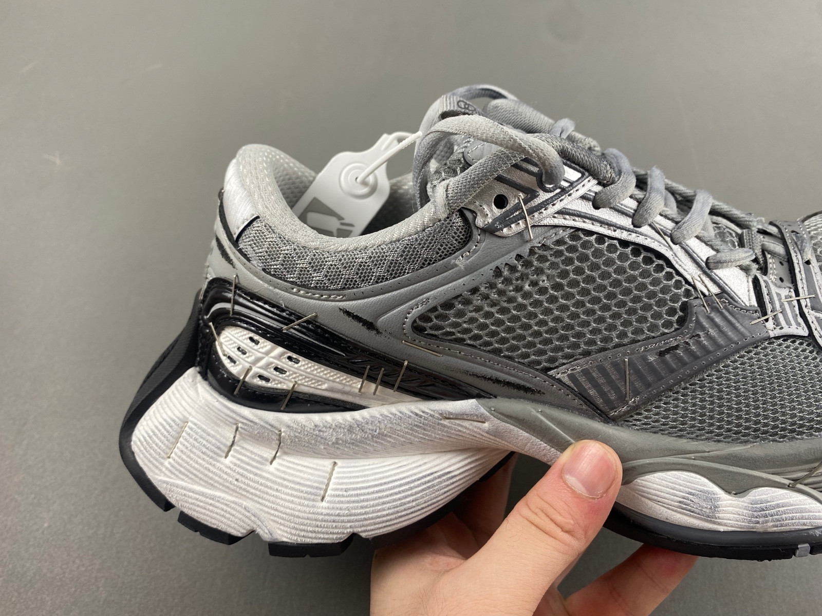 Ba*len*cia*ga stapler sneaker in grey