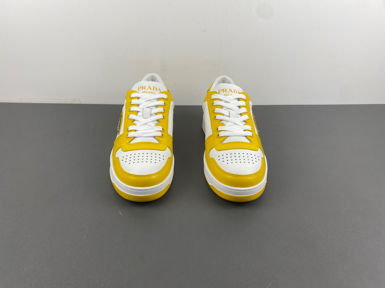 pra downtown leather sneakers
