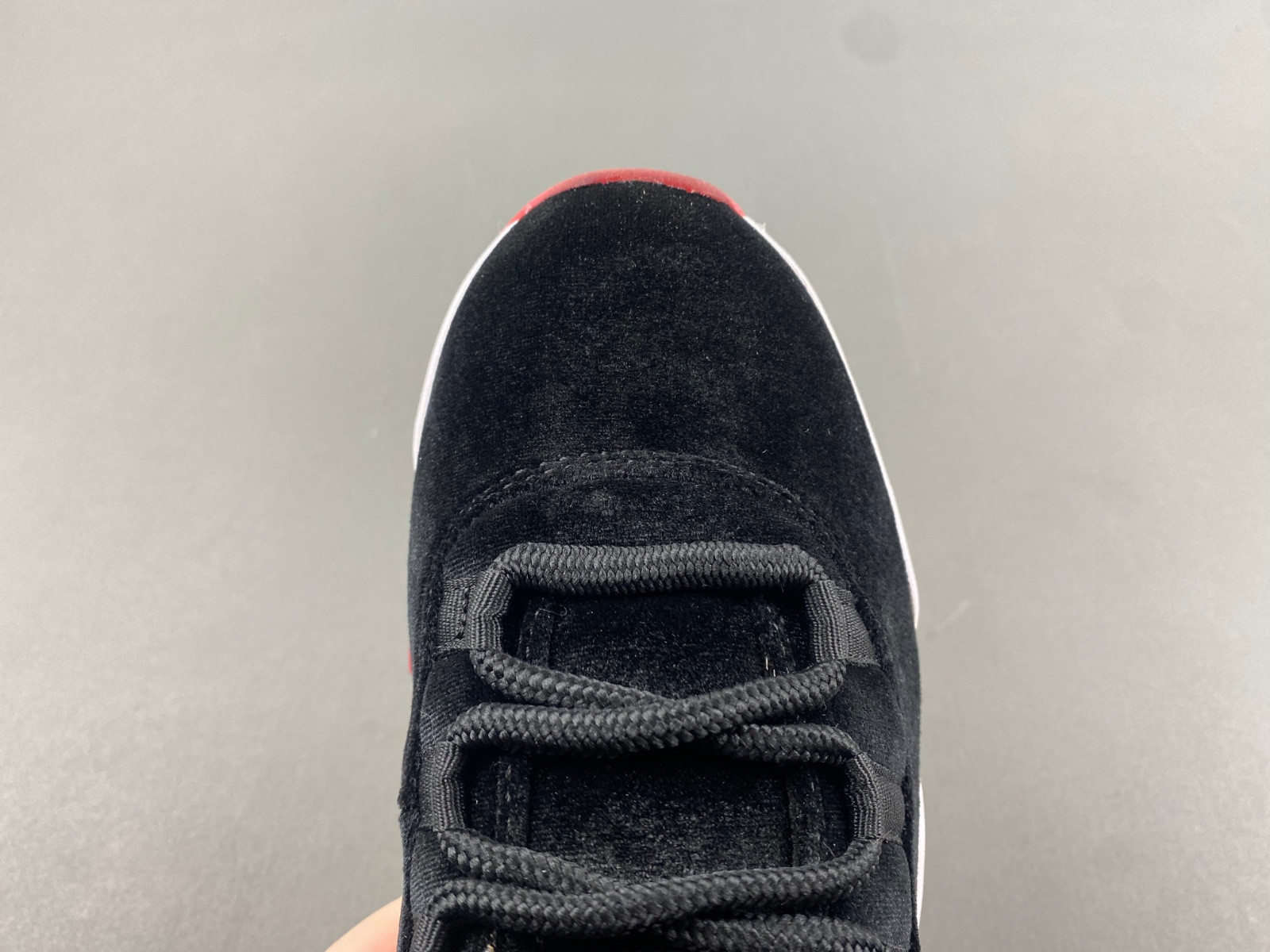 air jordan 11 “bred velvet” db5457-061