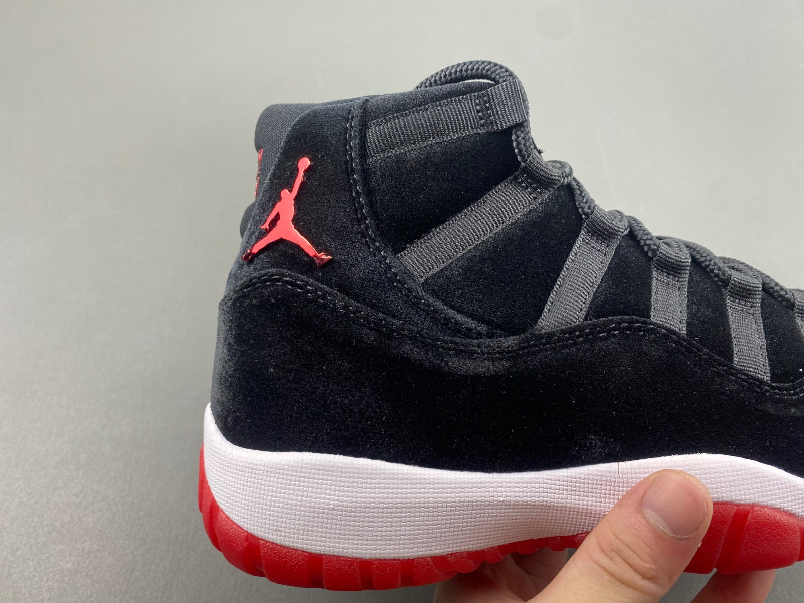 air jordan 11 “bred velvet” db5457-061