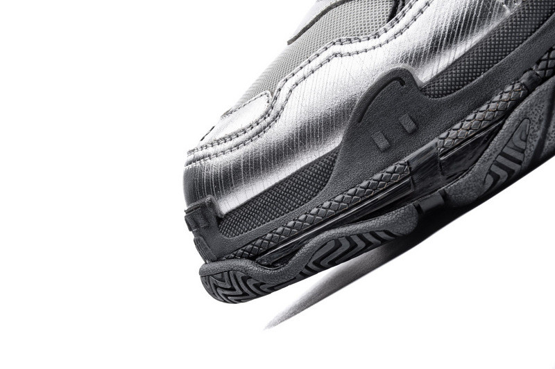 Ba*len*cia*ga triple s sliver