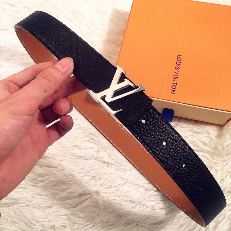 l**is V*t*n lv initiales 30mm belt m9521w