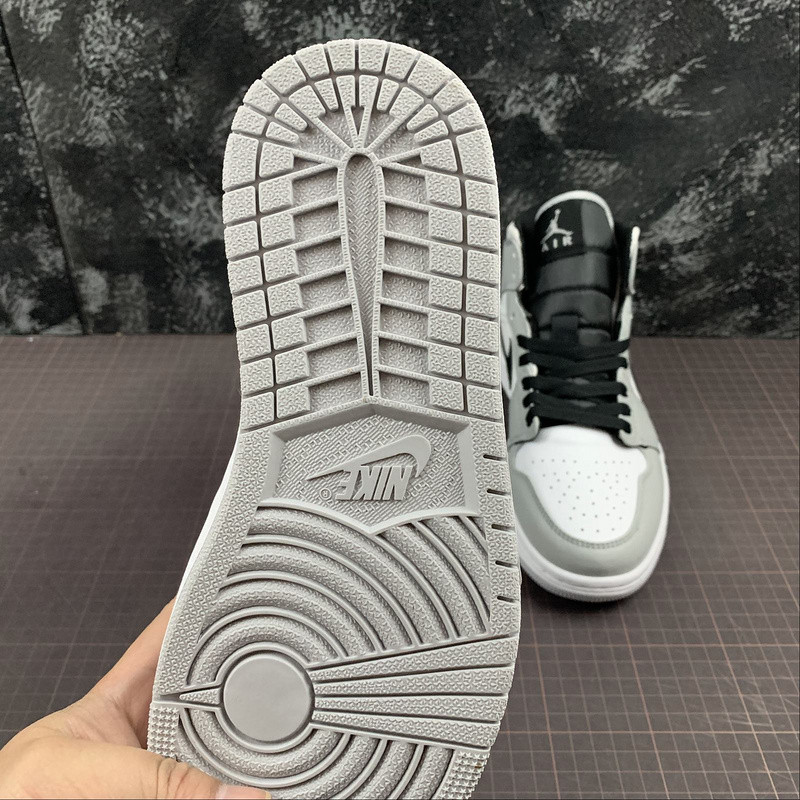 air jordan 1 mid "light smoke grey" 554724-092