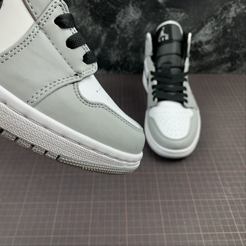 air jordan 1 mid "light smoke grey" 554724-092