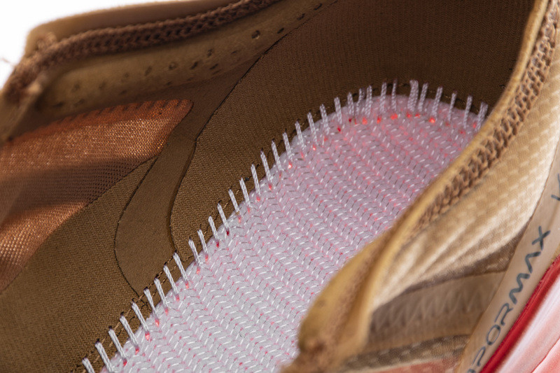 nike air vapormax 2019 club gold ember glow ar6631-701