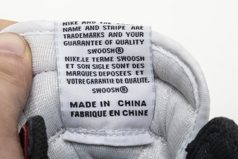 air jordan 1 retro high og black toe 555088-125