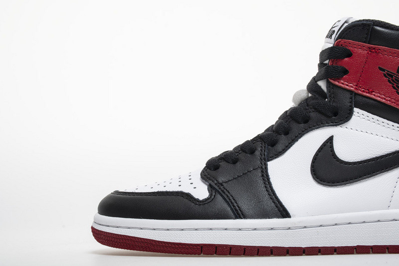 air jordan 1 retro high og black toe 555088-125