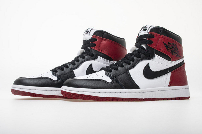 air jordan 1 retro high og black toe 555088-125