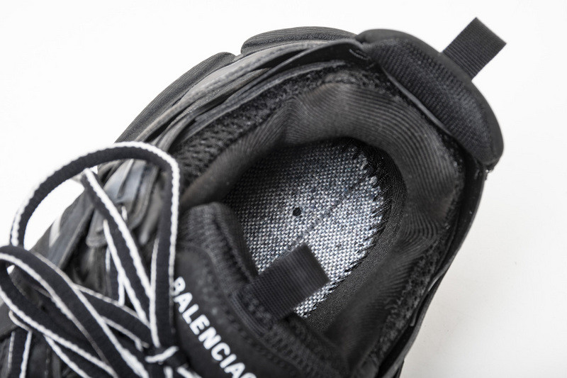 Ba*len*cia*ga 3.0 tess s. triple black