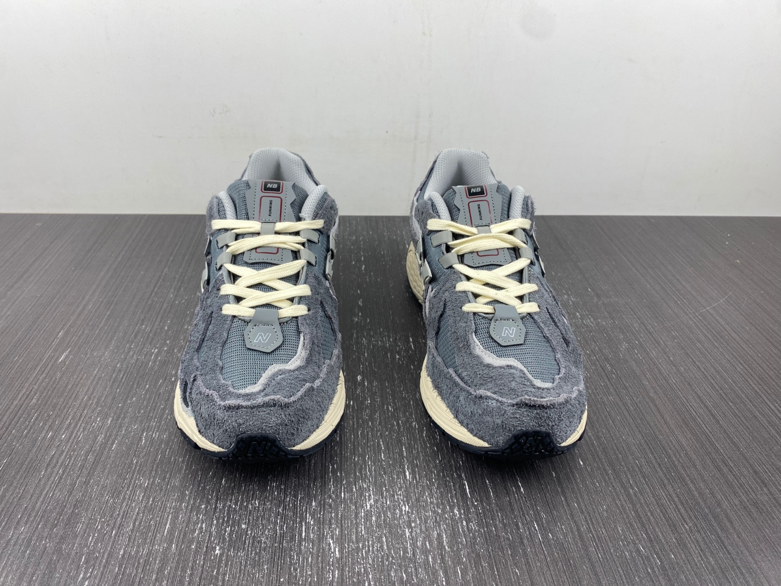 new Ba1an*e 1906d protection pack harbor grey