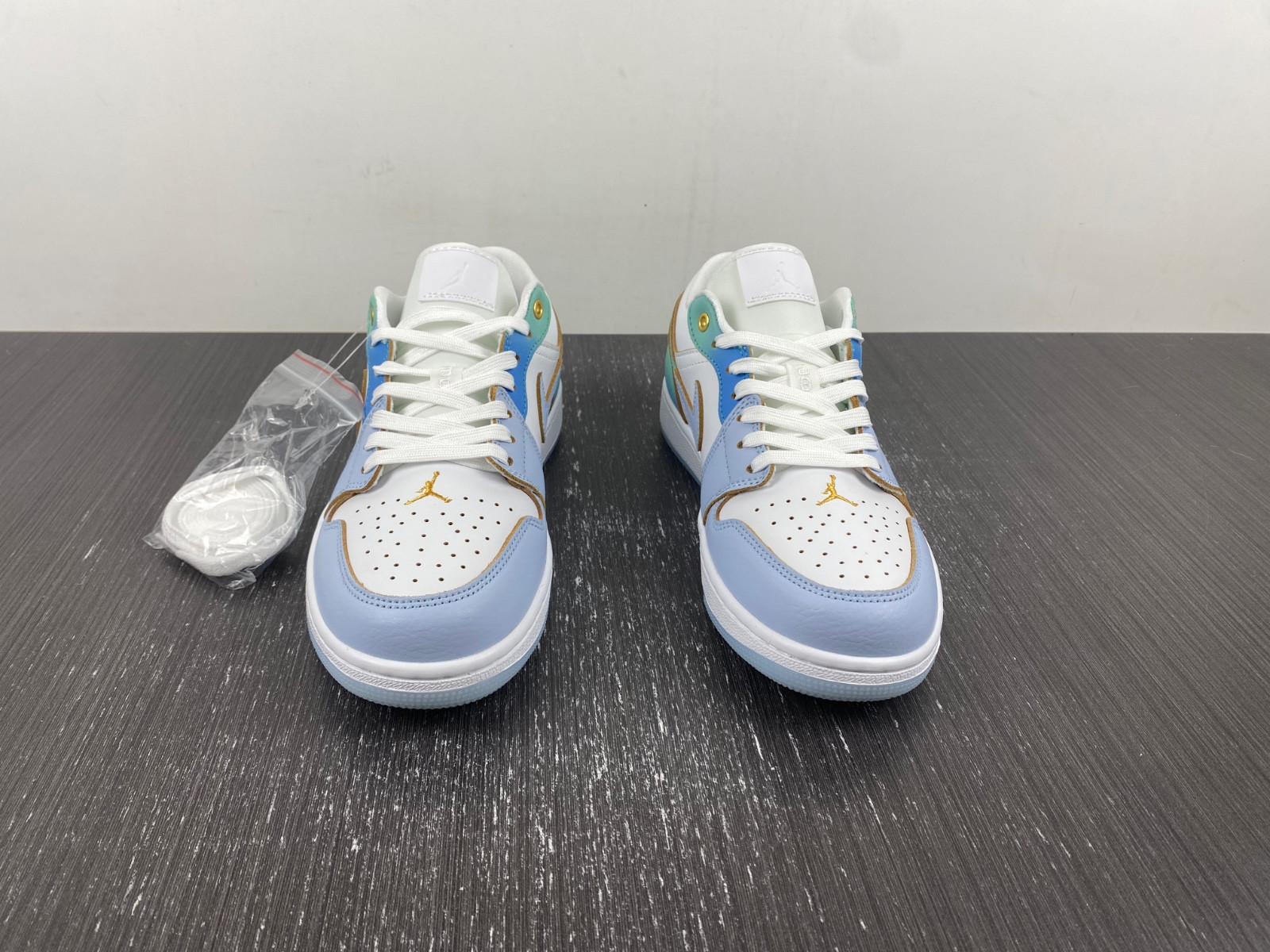 air jordan 1 low se emerald rise fn8899-131