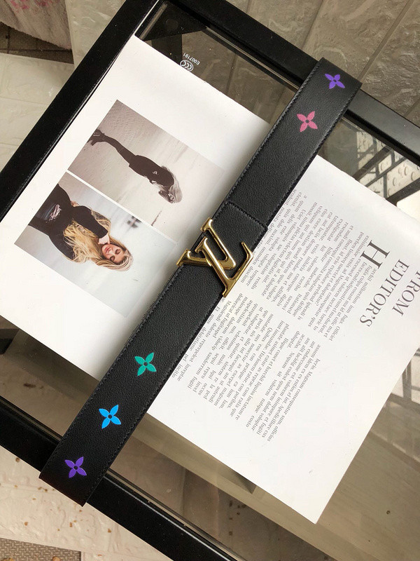 l**is V*t*n new wave 35mm belt m0078u