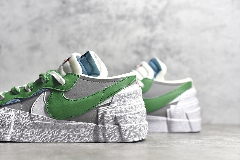 nike blazer low sacai medium grey classic green - dd1877-001