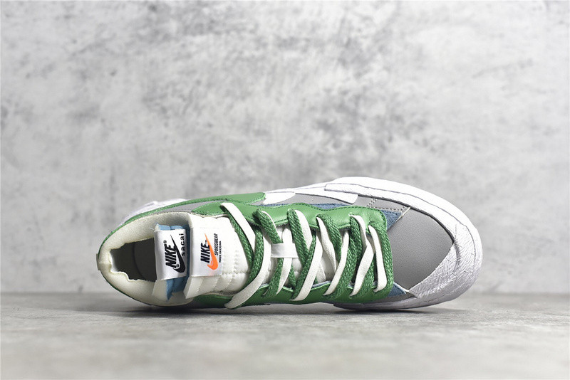 nike blazer low sacai medium grey classic green - dd1877-001