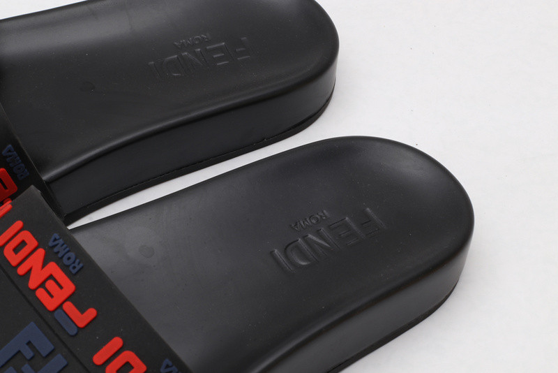 F**di slides all black