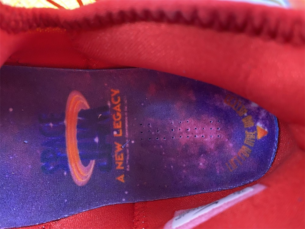 nike lebron 19 tune squad dc9342-800