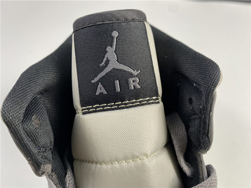 jordan 1 mid gunsmoke volt 554724-072