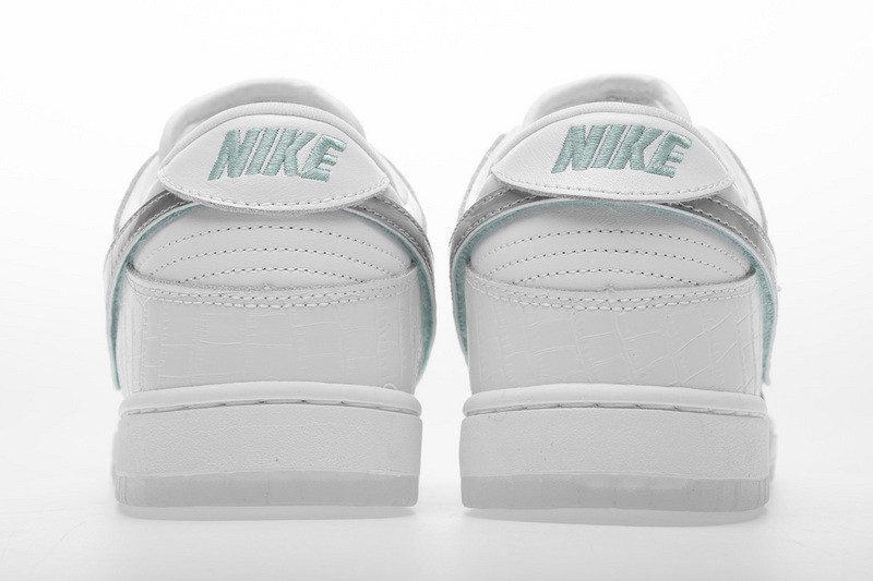 nike sb dunk low di*m*nd S*pply co white di*m*nd bv1310-100