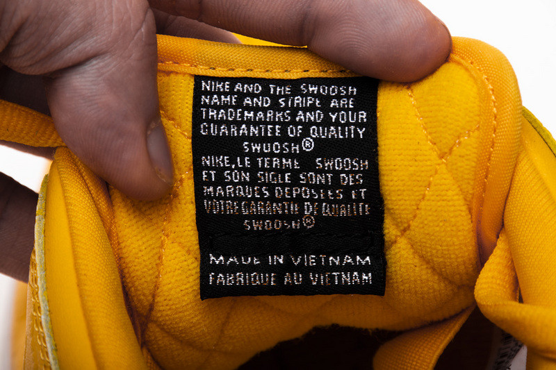 nike dunk low pro og qs canary yellow bv1310-700