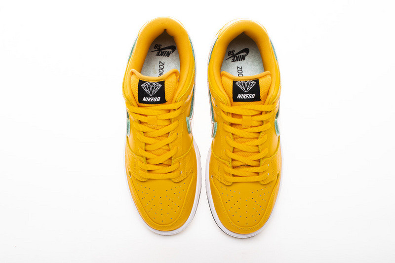 nike dunk low pro og qs canary yellow bv1310-700